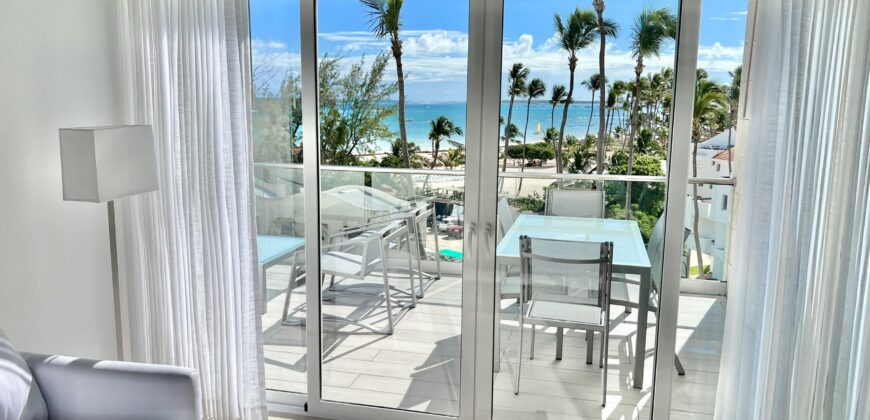 Luxury-Oceanview Loft with beachaccess, at Los Corales